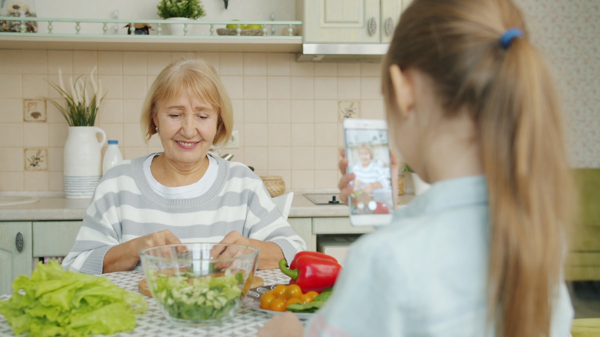 Свежи зеленчуци и фрукти
